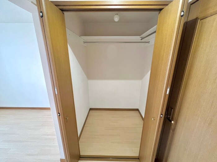 物件内観写真13　(収納)