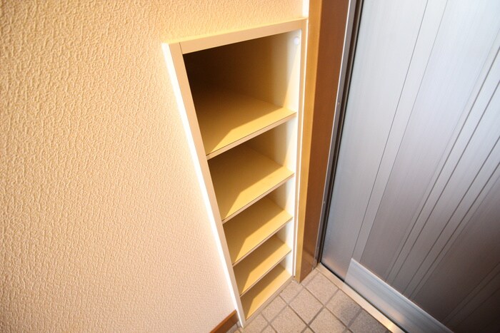 物件内観写真15　(靴箱)