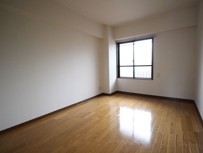 物件内観写真13　(居室)