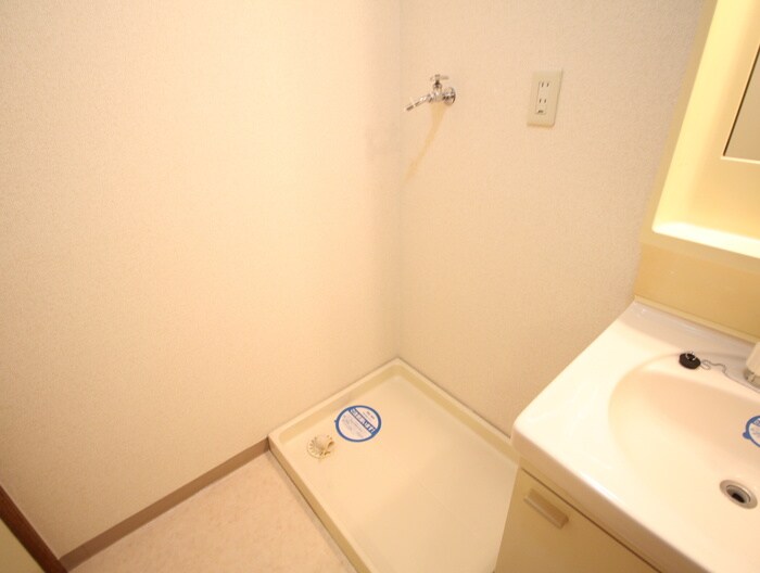 物件内観写真21　(洗濯機置場)