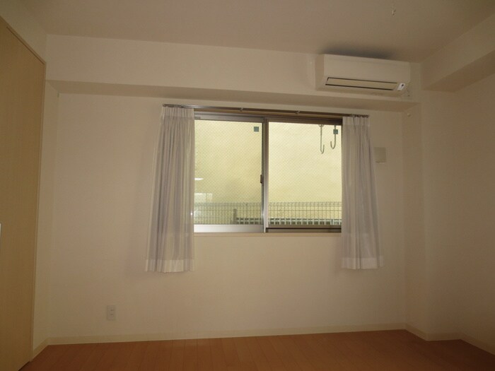 物件内観写真5　(居室)