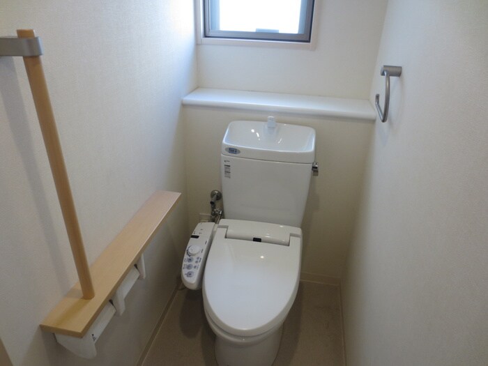 物件内観写真11　(トイレ)