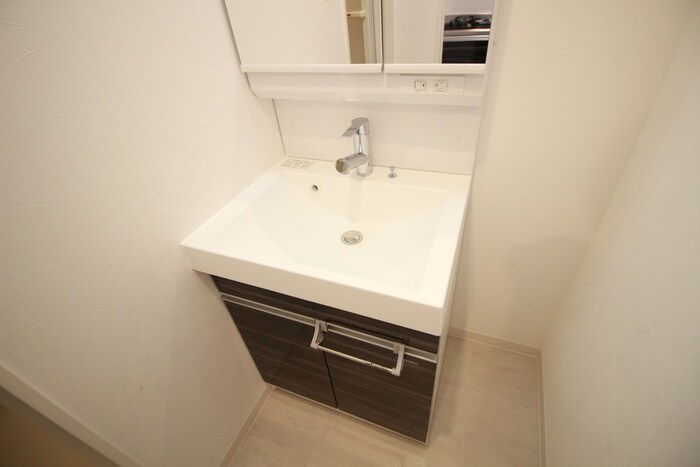 物件内観写真12　(洗面)