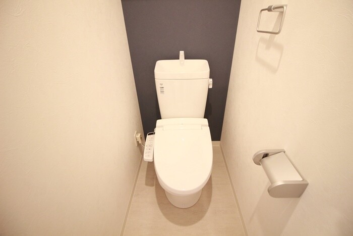 物件内観写真14　(トイレ)