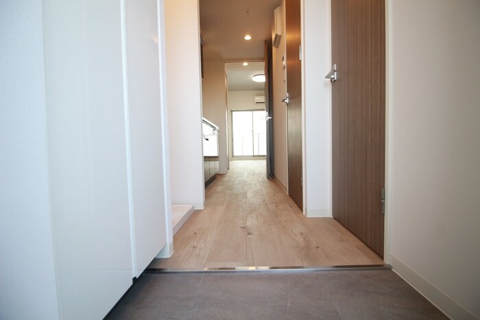 物件内観写真17　(廊下)
