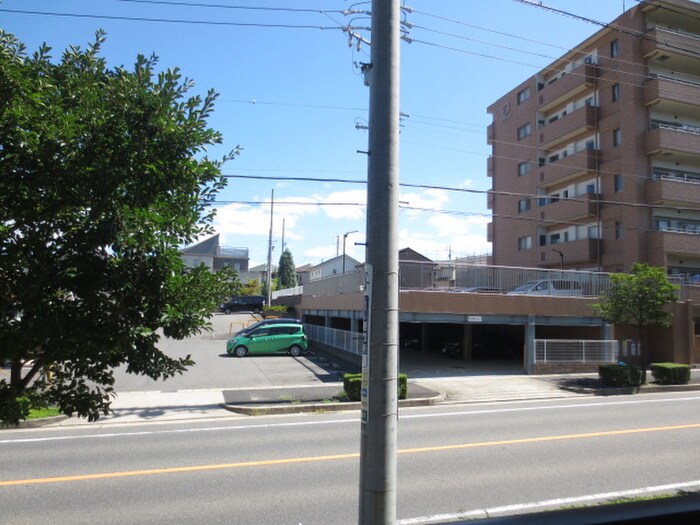 物件内観写真19　(室内からの展望)