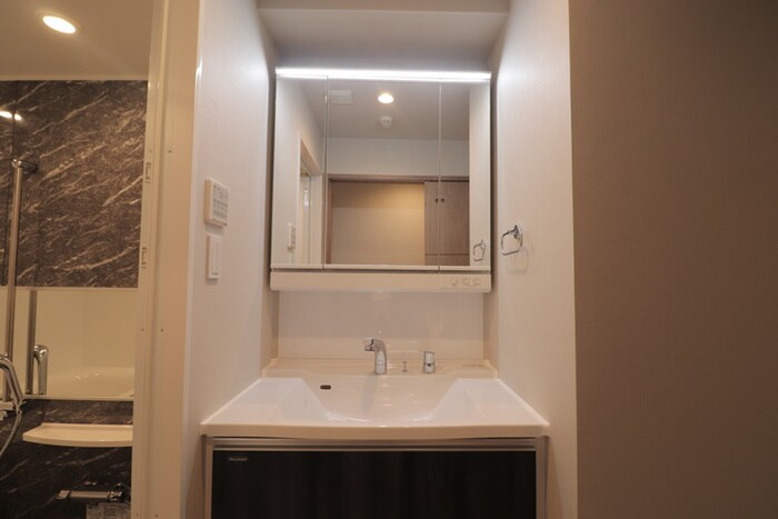 物件内観写真11　(洗面)