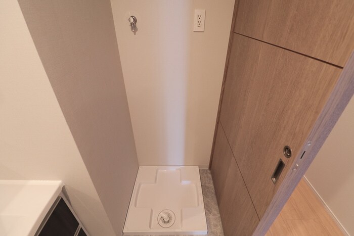 物件内観写真13　(洗濯機置場)