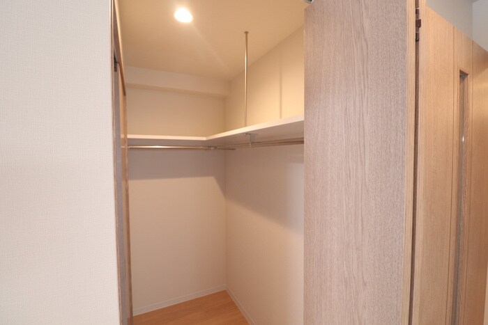 物件内観写真13　(収納)