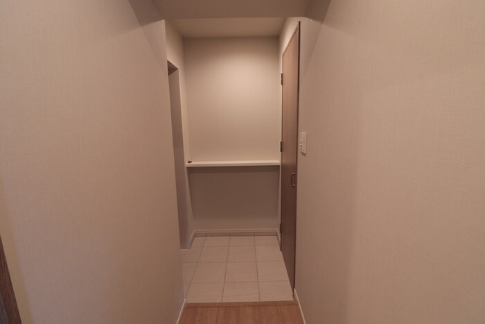 物件内観写真15　(玄関)
