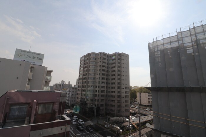 物件内観写真17　(室内からの展望)