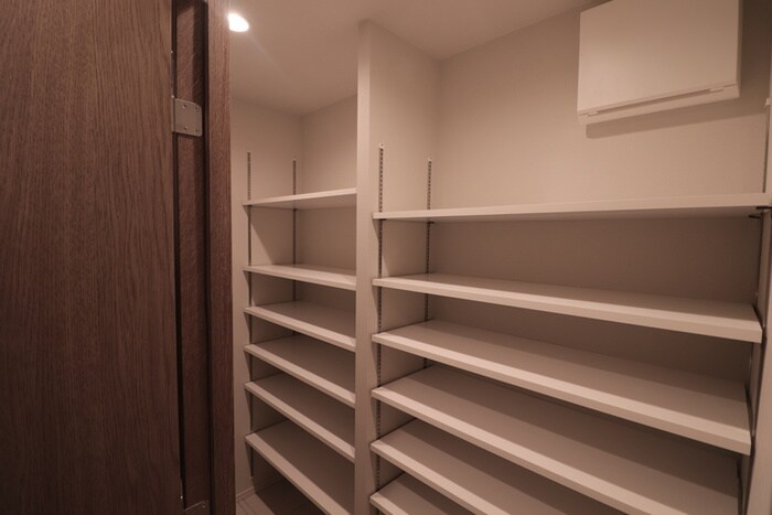 物件内観写真20　(収納)