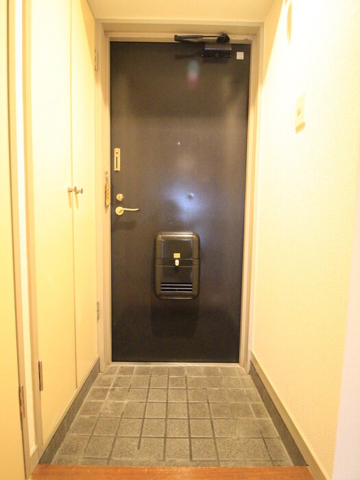 物件内観写真14　(玄関)