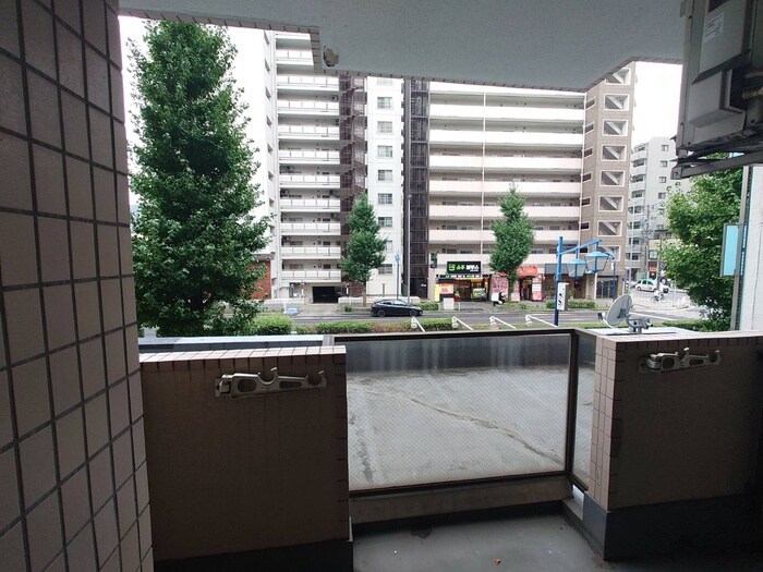 物件内観写真15　(室内からの展望)