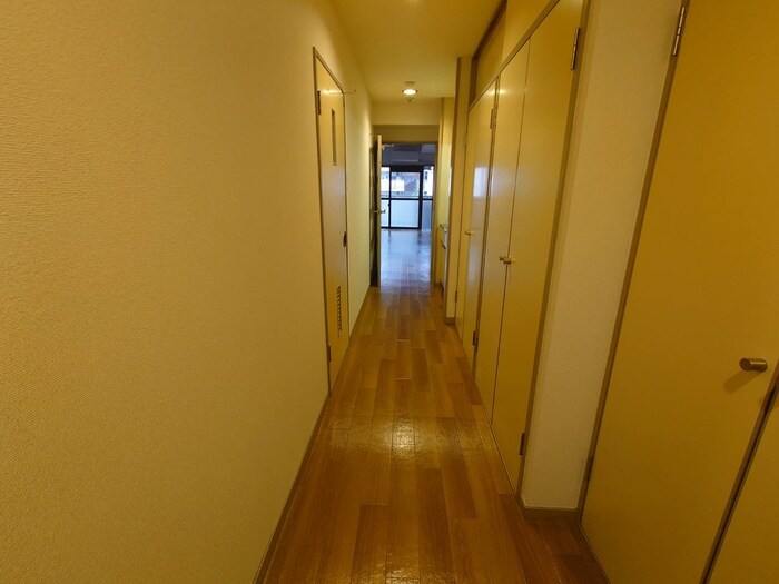 物件内観写真22　(廊下)