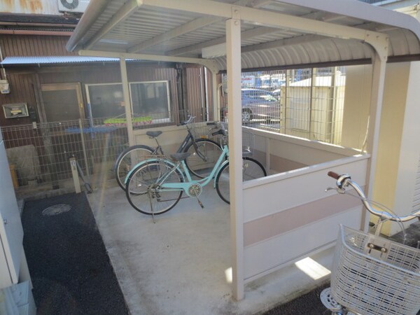駐輪場
