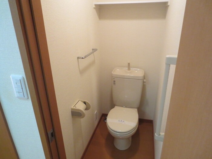 物件内観写真11　(トイレ)