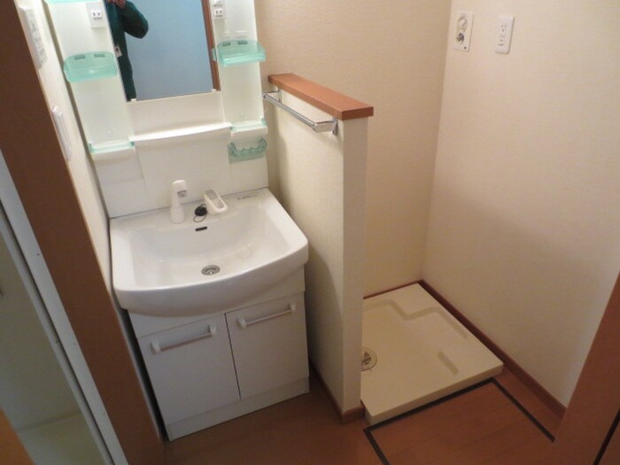 物件内観写真12　(洗面)