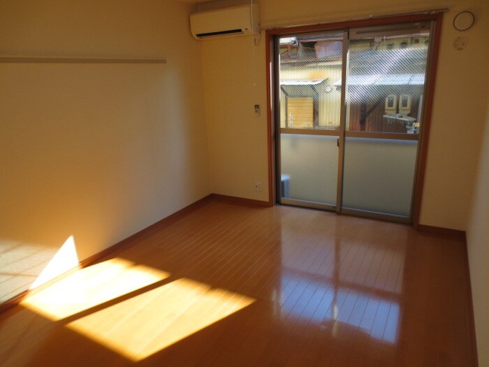 物件内観写真16　(居室)