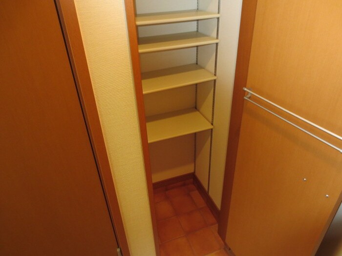 物件内観写真22　(靴箱)
