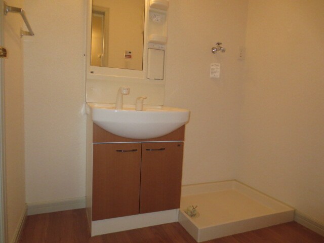 物件内観写真12　(洗面)