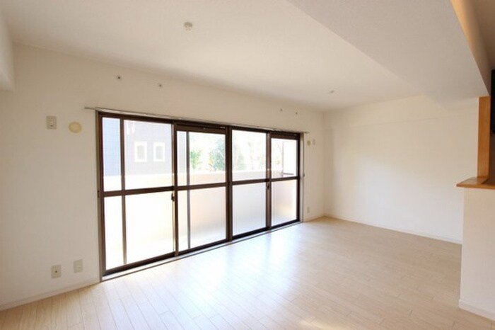 物件内観写真5　(居室)