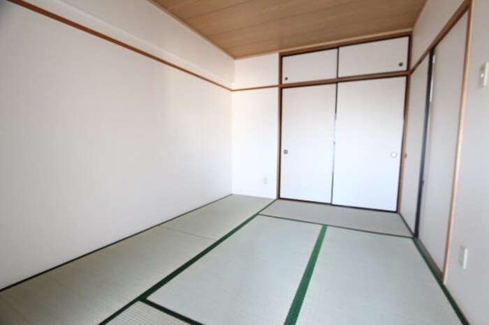 物件内観写真6　(居室)