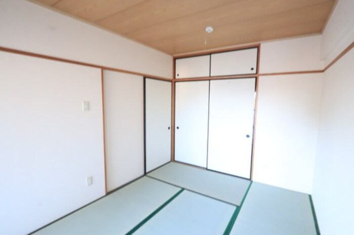 物件内観写真11　(収納)