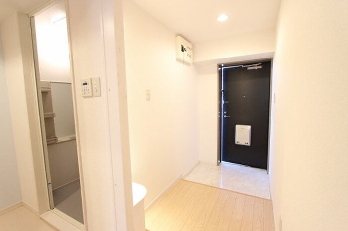 物件内観写真12　(廊下)