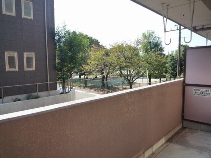 物件内観写真13　(室内からの展望)