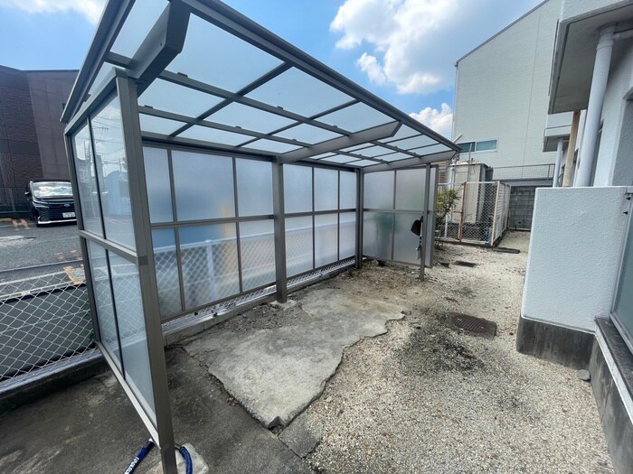 物件外観写真6　(駐輪場)
