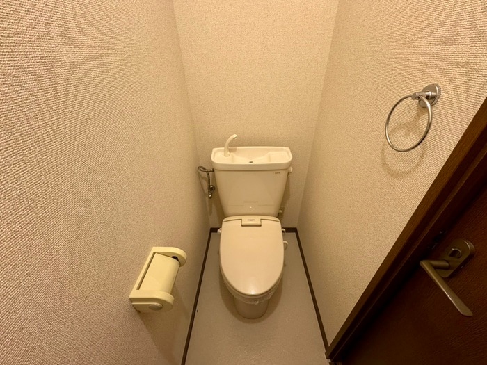 物件内観写真12　(トイレ)
