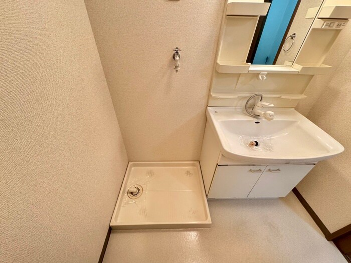 物件内観写真13　(洗濯機置場)