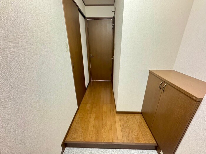 物件内観写真14　(廊下)