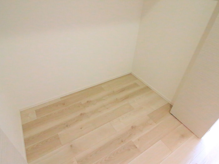 物件内観写真12　(収納)