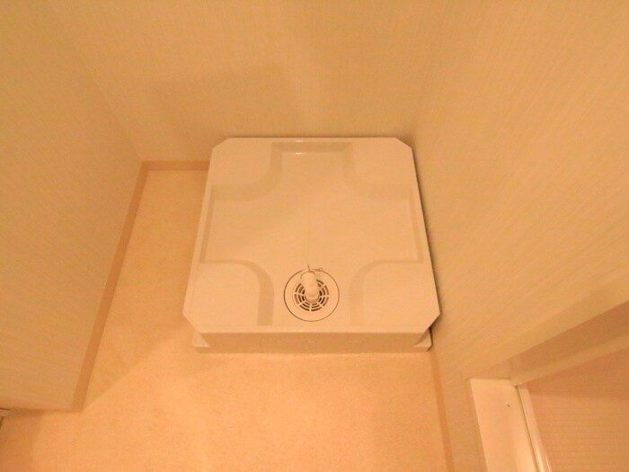 物件内観写真13　(洗濯機置場)