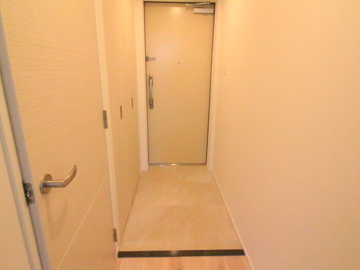 物件内観写真14　(廊下)