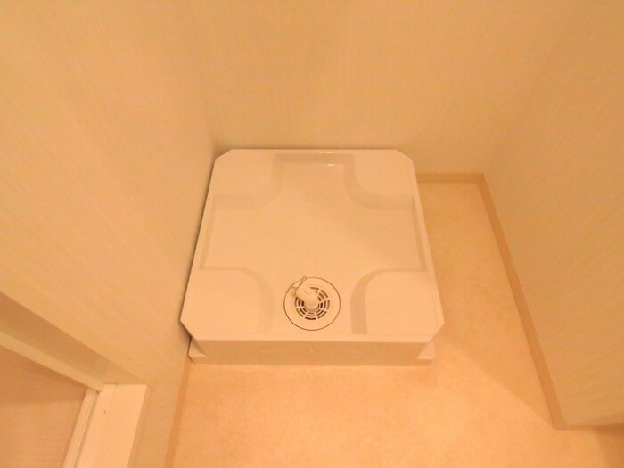 物件内観写真17　(洗濯機置場)