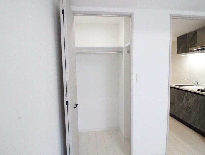 物件内観写真12　(収納)