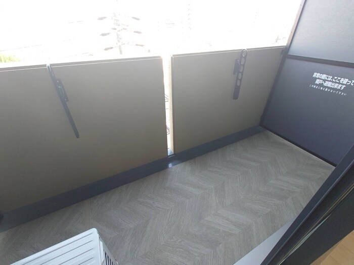 物件内観写真16　(ベランダ・バルコニー)