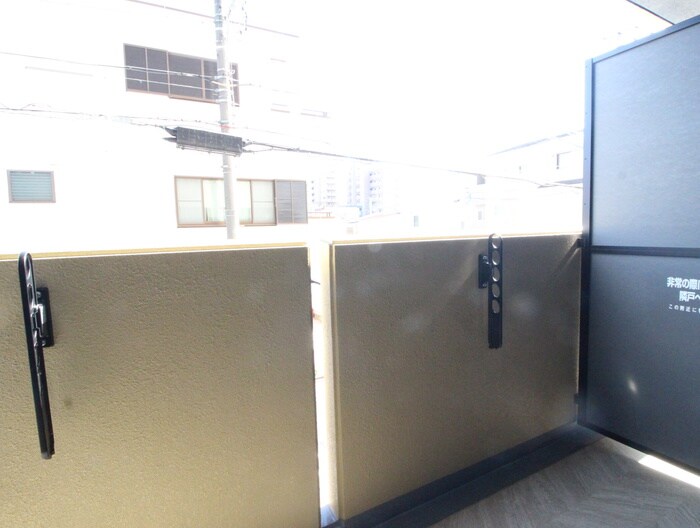 物件内観写真17　(ベランダ・バルコニー)