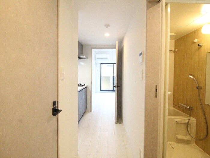 物件内観写真19　(廊下)