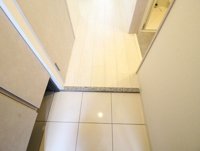 物件内観写真22　(玄関)