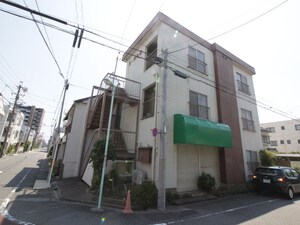 コ－ポ高坂外観写真
