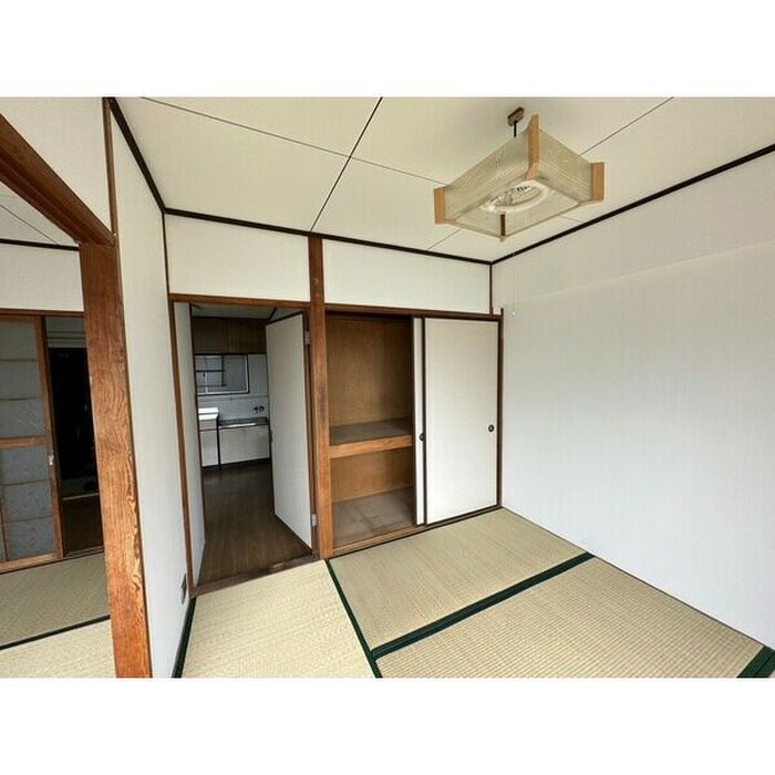 物件内観写真12　(収納)