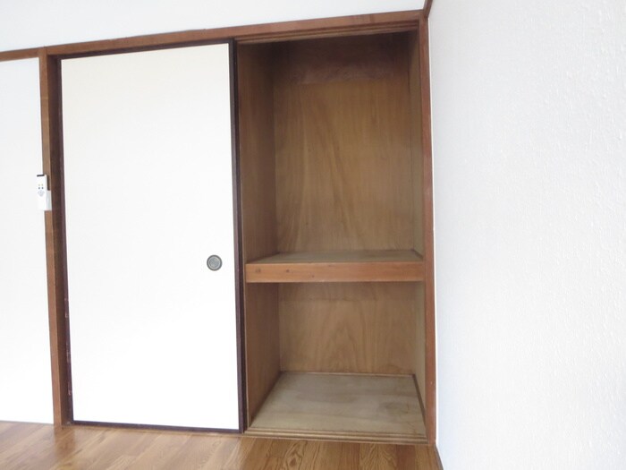 物件内観写真16　(収納)