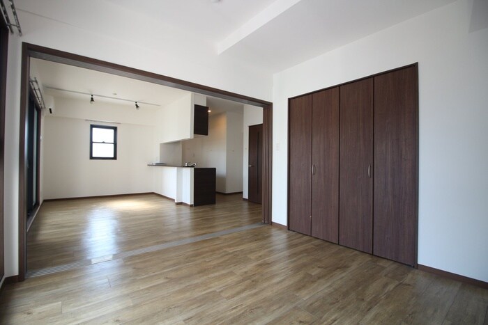 物件内観写真10　(居室)