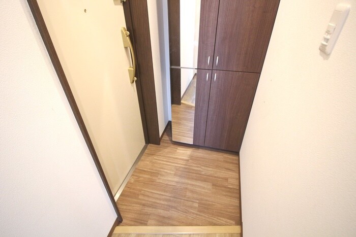 物件内観写真21　(玄関)