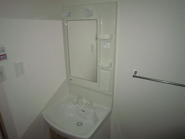 物件内観写真11　(洗面)
