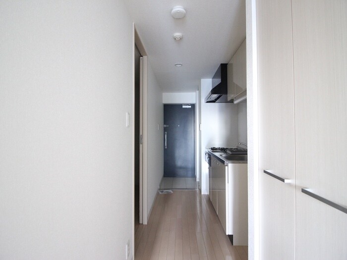 物件内観写真17　(廊下)